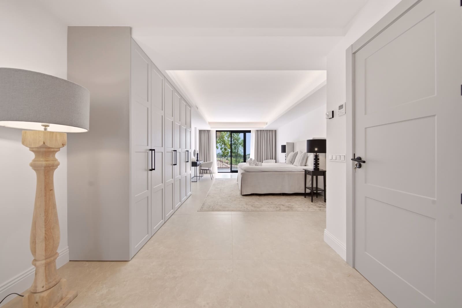 5 bedroom Villa for sale in Benahavis with pool garage - € 4,775,000 (Ref: 10161160)
