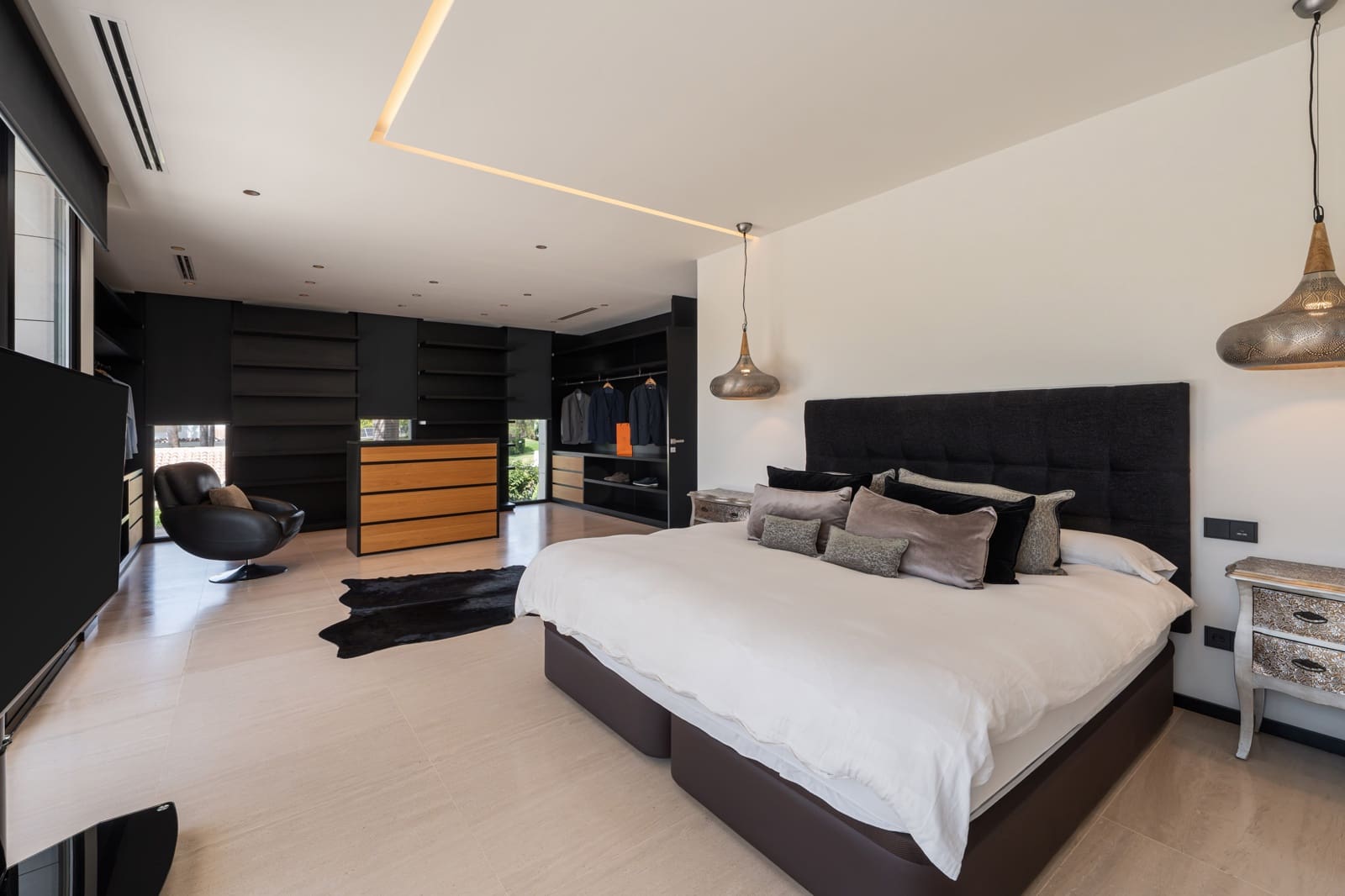 6 chambre Villa/Maison à vendre à Nueva Andalucia avec piscine garage - 7 200 000 € (Ref: 10161161)