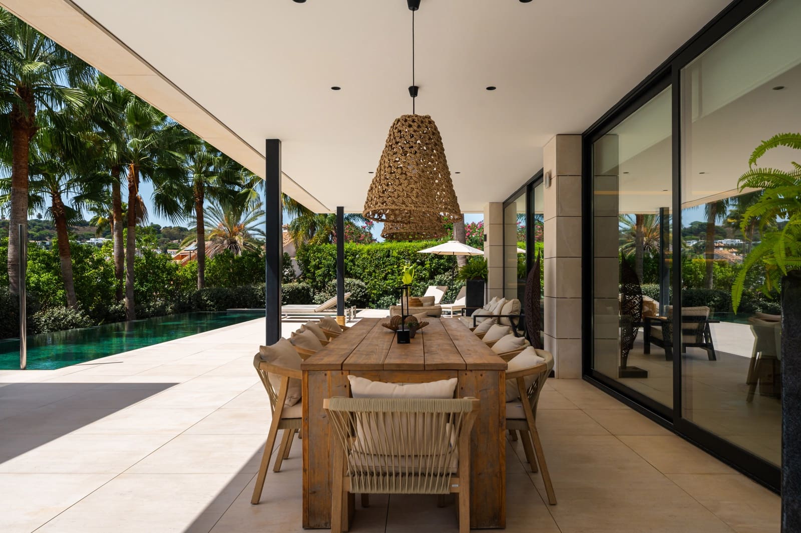 6 chambre Villa/Maison à vendre à Nueva Andalucia avec piscine garage - 7 200 000 € (Ref: 10161161)
