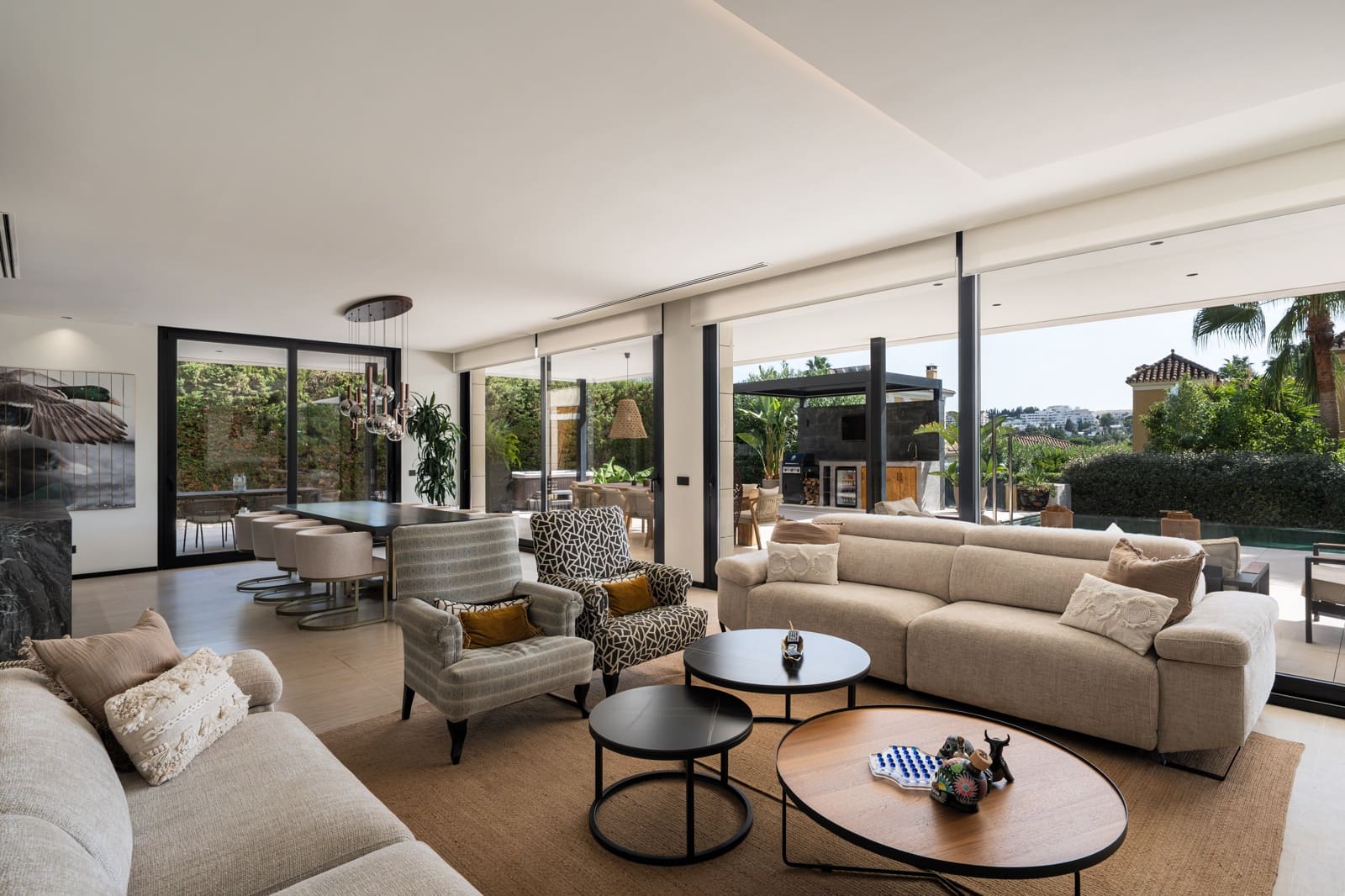 6 chambre Villa/Maison à vendre à Nueva Andalucia avec piscine garage - 7 200 000 € (Ref: 10161161)