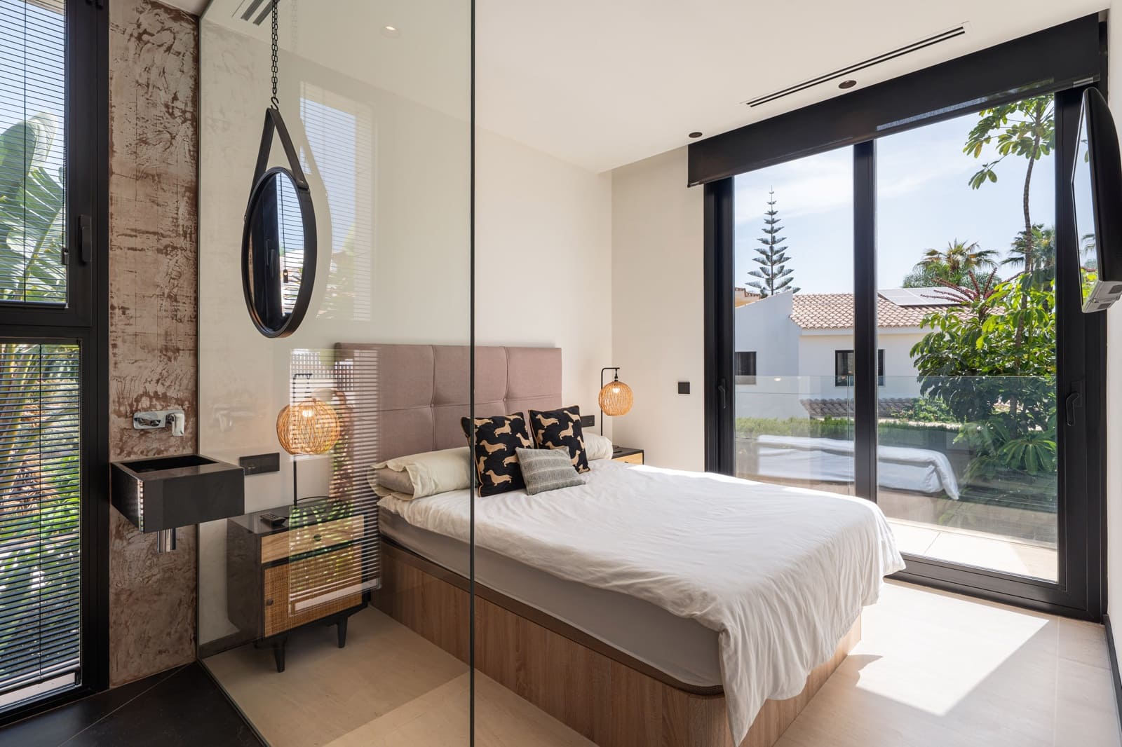 6 chambre Villa/Maison à vendre à Nueva Andalucia avec piscine garage - 7 200 000 € (Ref: 10161161)