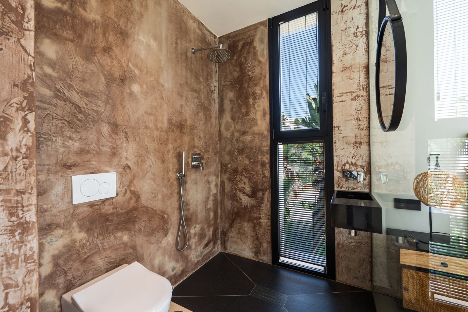 6 chambre Villa/Maison à vendre à Nueva Andalucia avec piscine garage - 7 200 000 € (Ref: 10161161)
