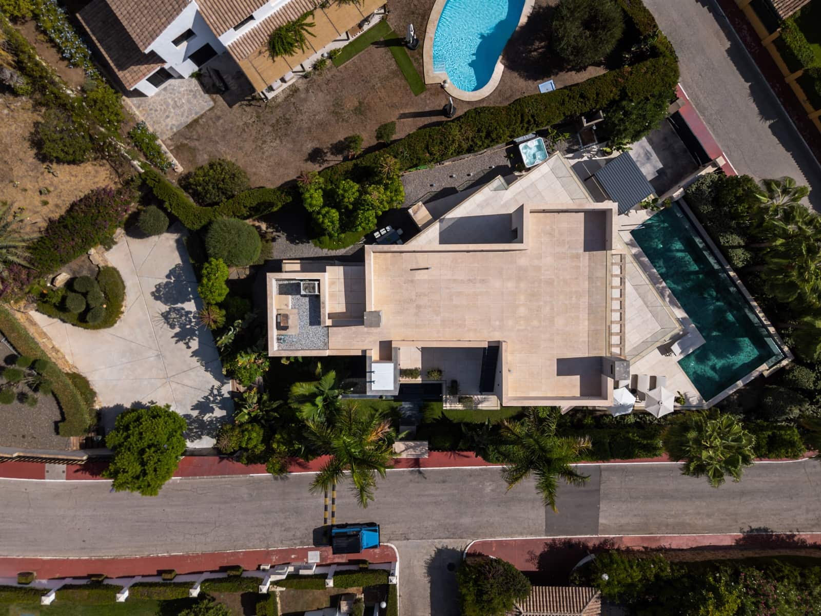 6 chambre Villa/Maison à vendre à Nueva Andalucia avec piscine garage - 7 200 000 € (Ref: 10161161)