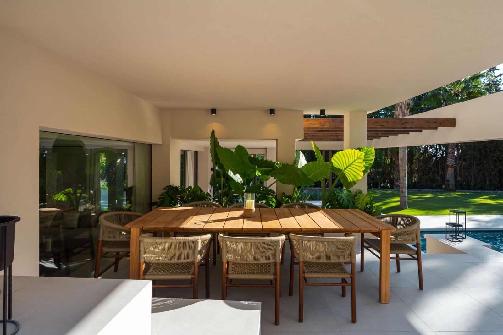 7 soveværelse Villa til salg i Nueva Andalucia med swimmingpool garage - € 6.950.000 (Ref: 10164784)
