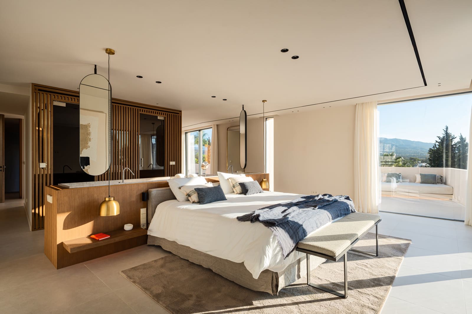 7 soveværelse Villa til salg i Nueva Andalucia med swimmingpool garage - € 6.950.000 (Ref: 10164784)