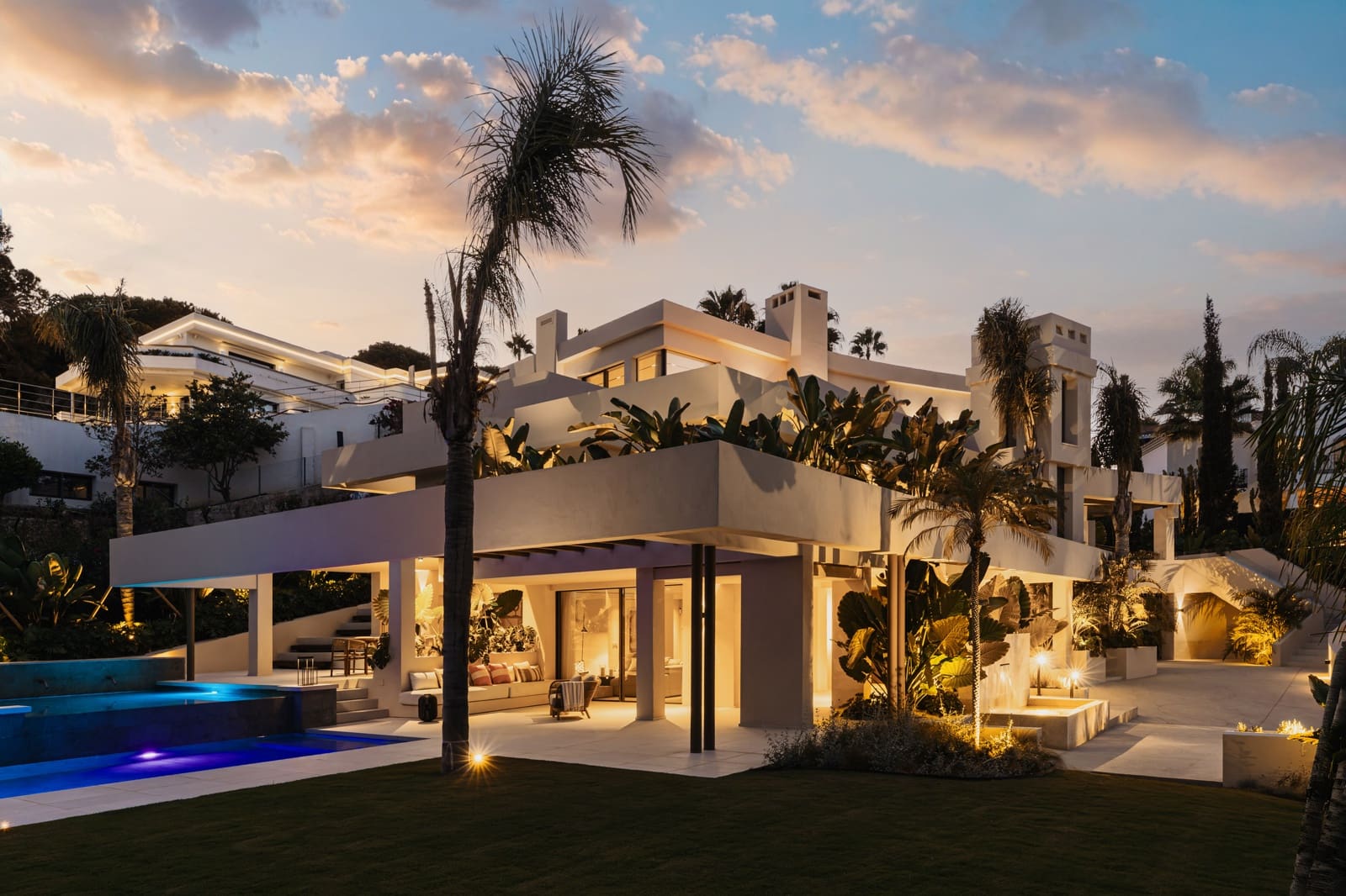 7 soveværelse Villa til salg i Nueva Andalucia med swimmingpool garage - € 6.950.000 (Ref: 10164784)