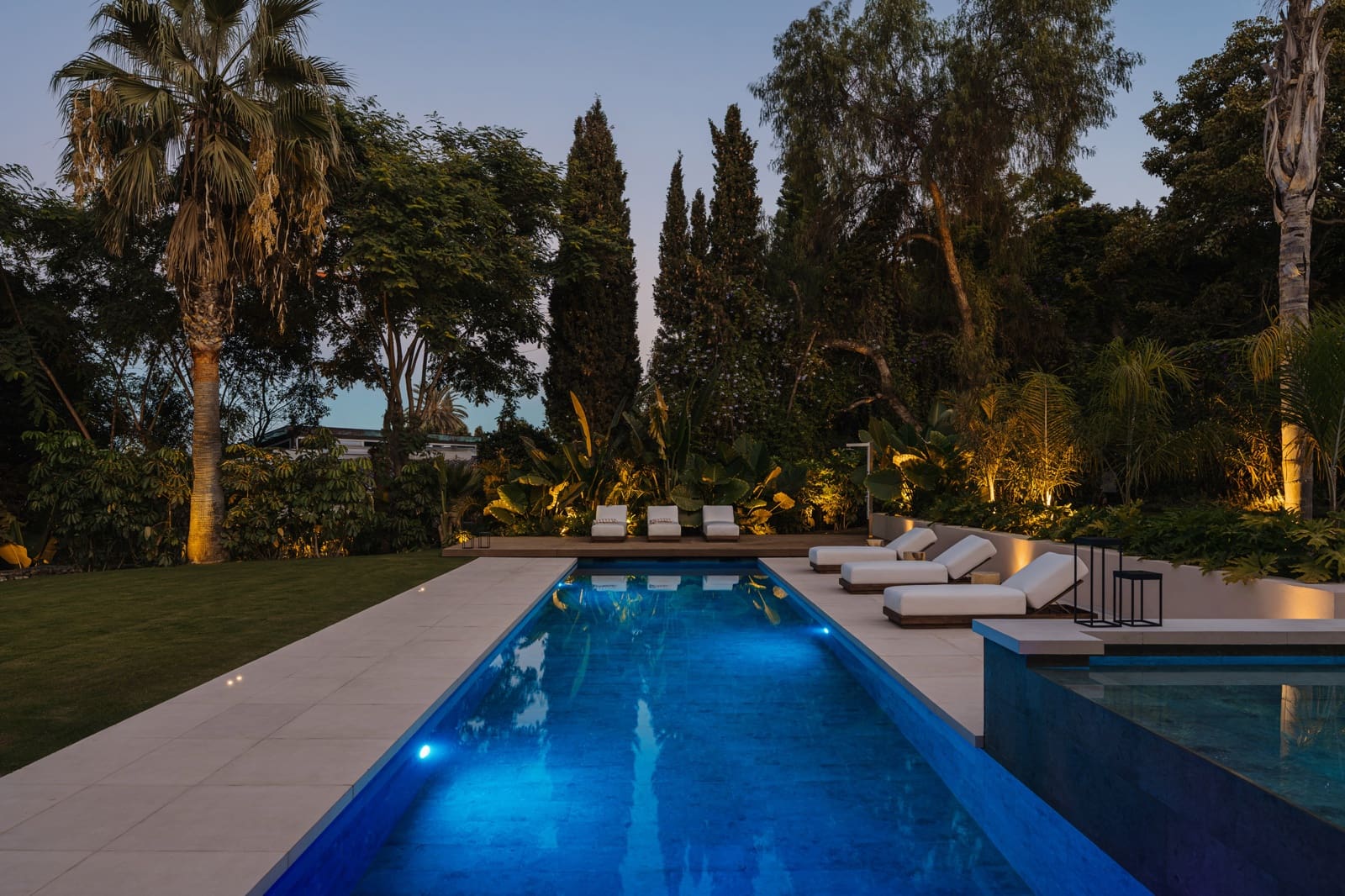 7 soveværelse Villa til salg i Nueva Andalucia med swimmingpool garage - € 6.950.000 (Ref: 10164784)