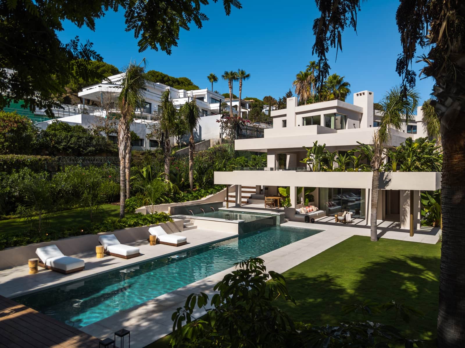 7 soveværelse Villa til salg i Nueva Andalucia med swimmingpool garage - € 6.950.000 (Ref: 10164784)