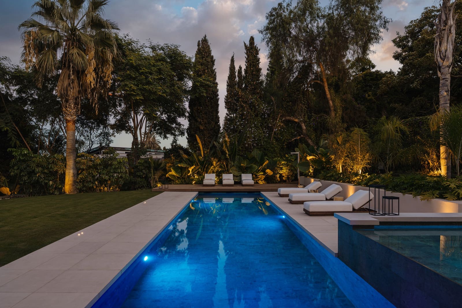 7 soveværelse Villa til salg i Nueva Andalucia med swimmingpool garage - € 6.950.000 (Ref: 10164784)