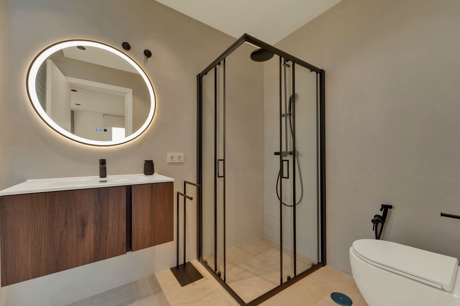 4 bedroom Penthouse for sale in Nueva Andalucia with pool garage - € 2,995,000 (Ref: 10176959)