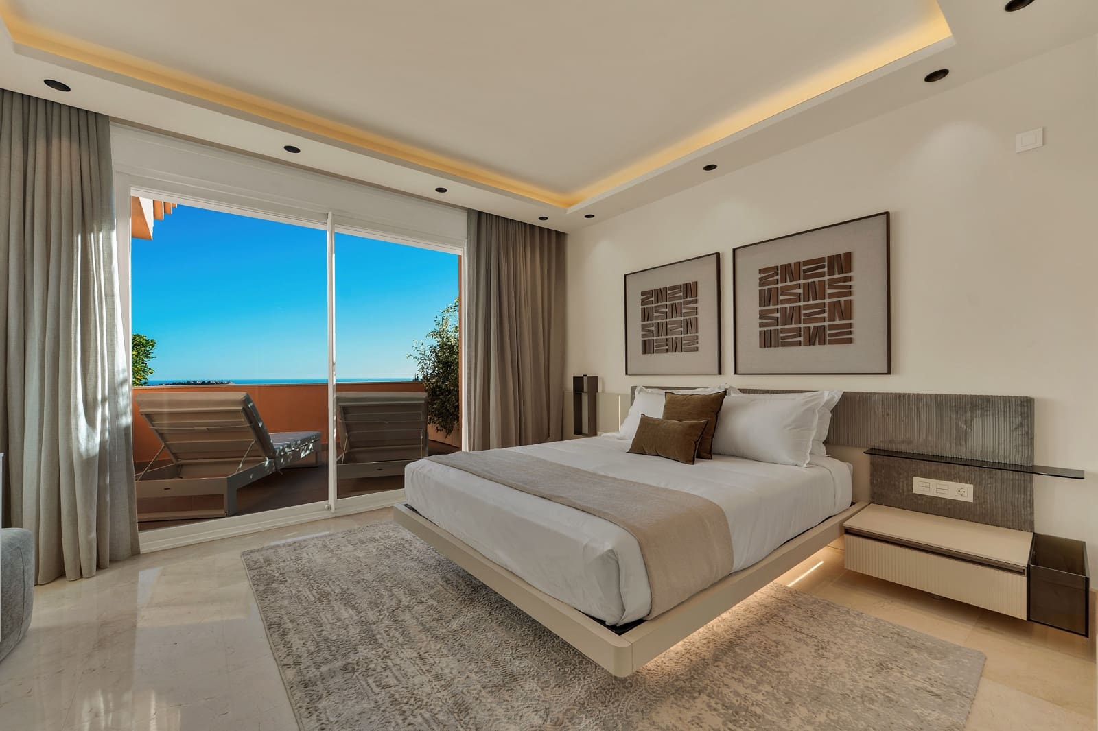 4 bedroom Penthouse for sale in Nueva Andalucia with pool garage - € 2,995,000 (Ref: 10176959)