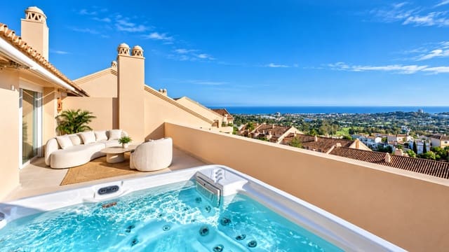 4 soveværelse Penthouse til salg i Nueva Andalucia, Marbella med swimmingpool garage - € 2.995.000 (Ref: 10176959)