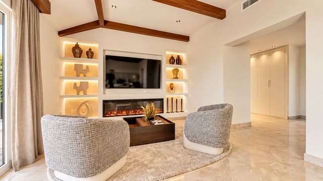 4 soveværelse Penthouse til salg i Nueva Andalucia, Marbella med swimmingpool garage - € 2.995.000 (Ref: 10176959)