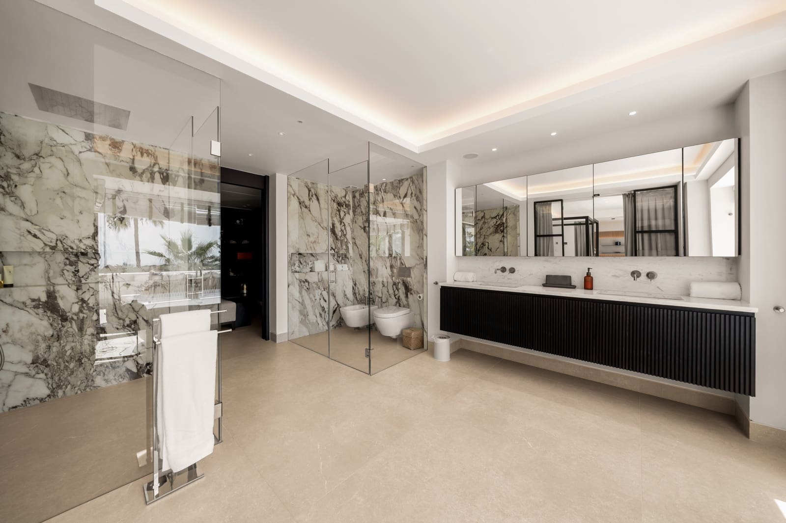 7 chambre Villa/Maison à vendre à El Paraiso avec piscine garage - 6 850 000 € (Ref: 10180068)