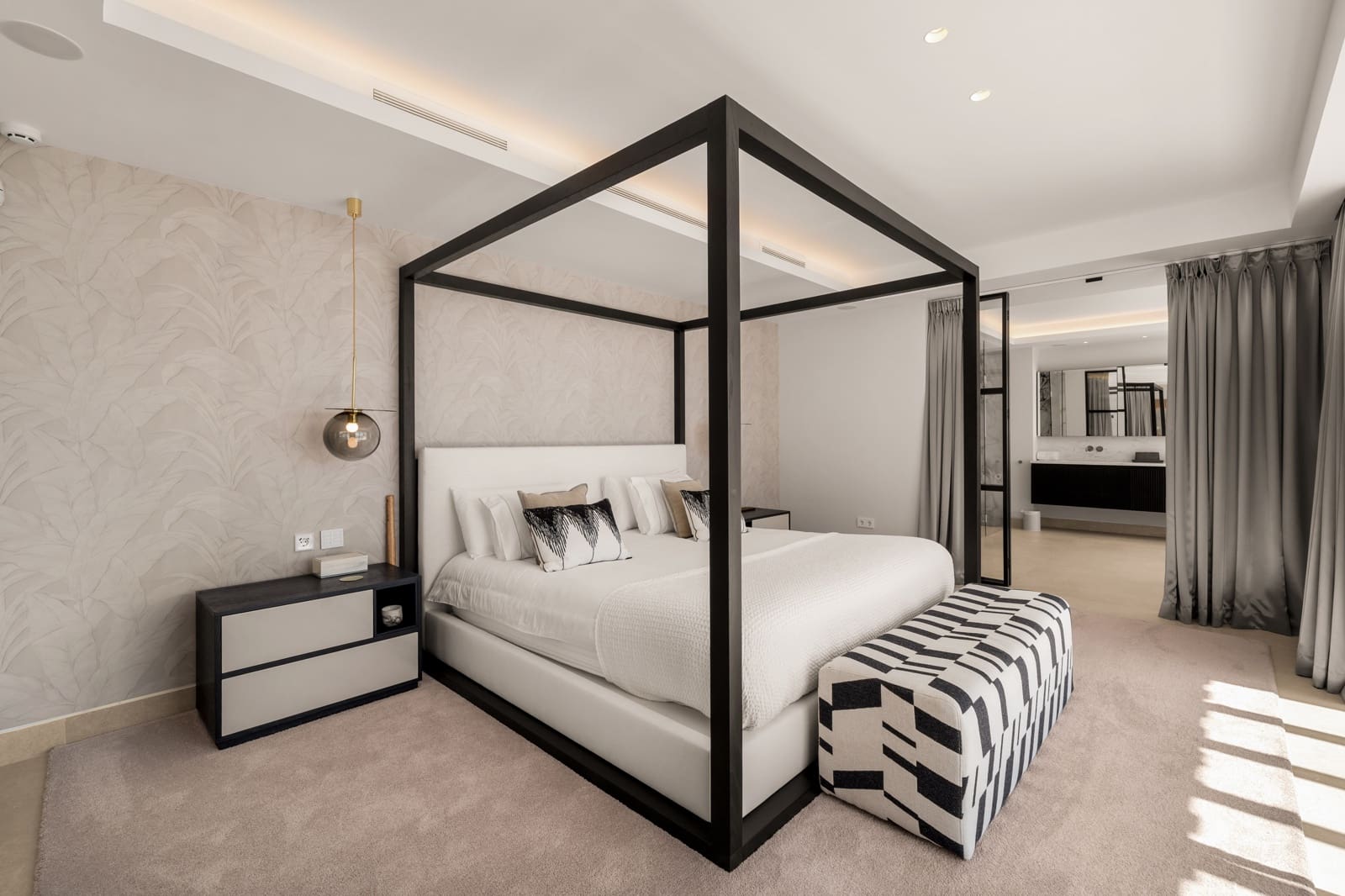 7 chambre Villa/Maison à vendre à El Paraiso avec piscine garage - 6 850 000 € (Ref: 10180068)