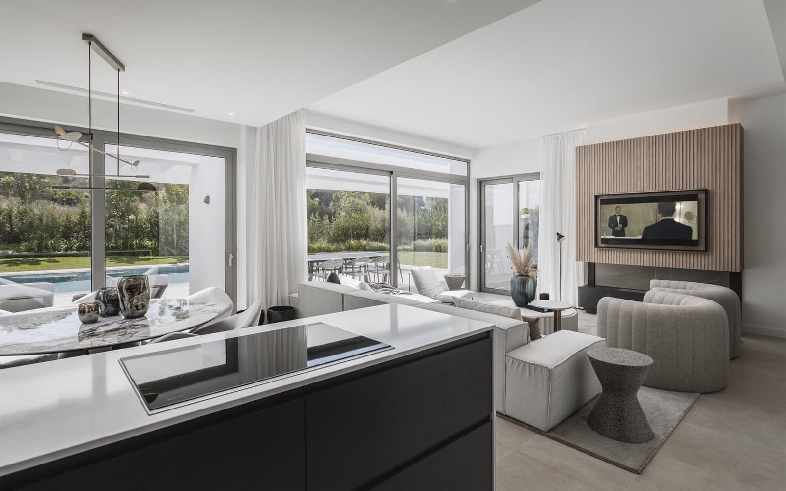 5 soveværelse Villa til salg i El Paraiso med swimmingpool - € 2.850.000 (Ref: 7227353)