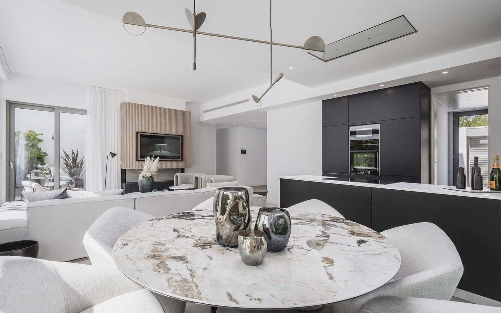 5 soveværelse Villa til salg i El Paraiso med swimmingpool - € 2.850.000 (Ref: 7227353)