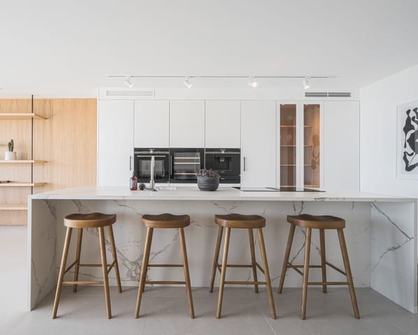 3 bedroom Apartment for sale in Nueva Andalucia, Marbella with pool garage - € 1,595,000 (Ref: 7357531)