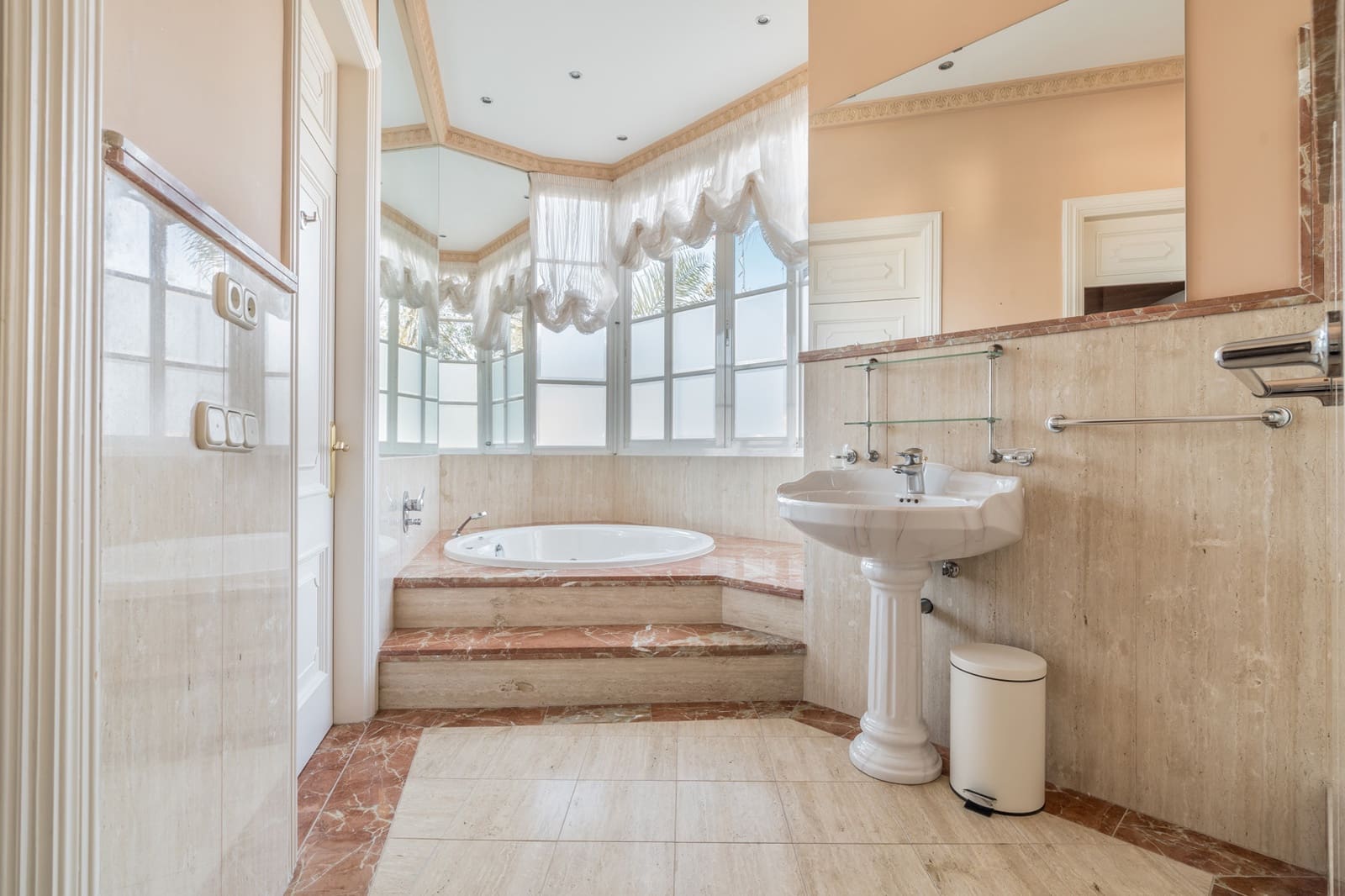 7 bedroom Villa for sale in Mijas with pool - € 3,560,000 (Ref: 7379593)