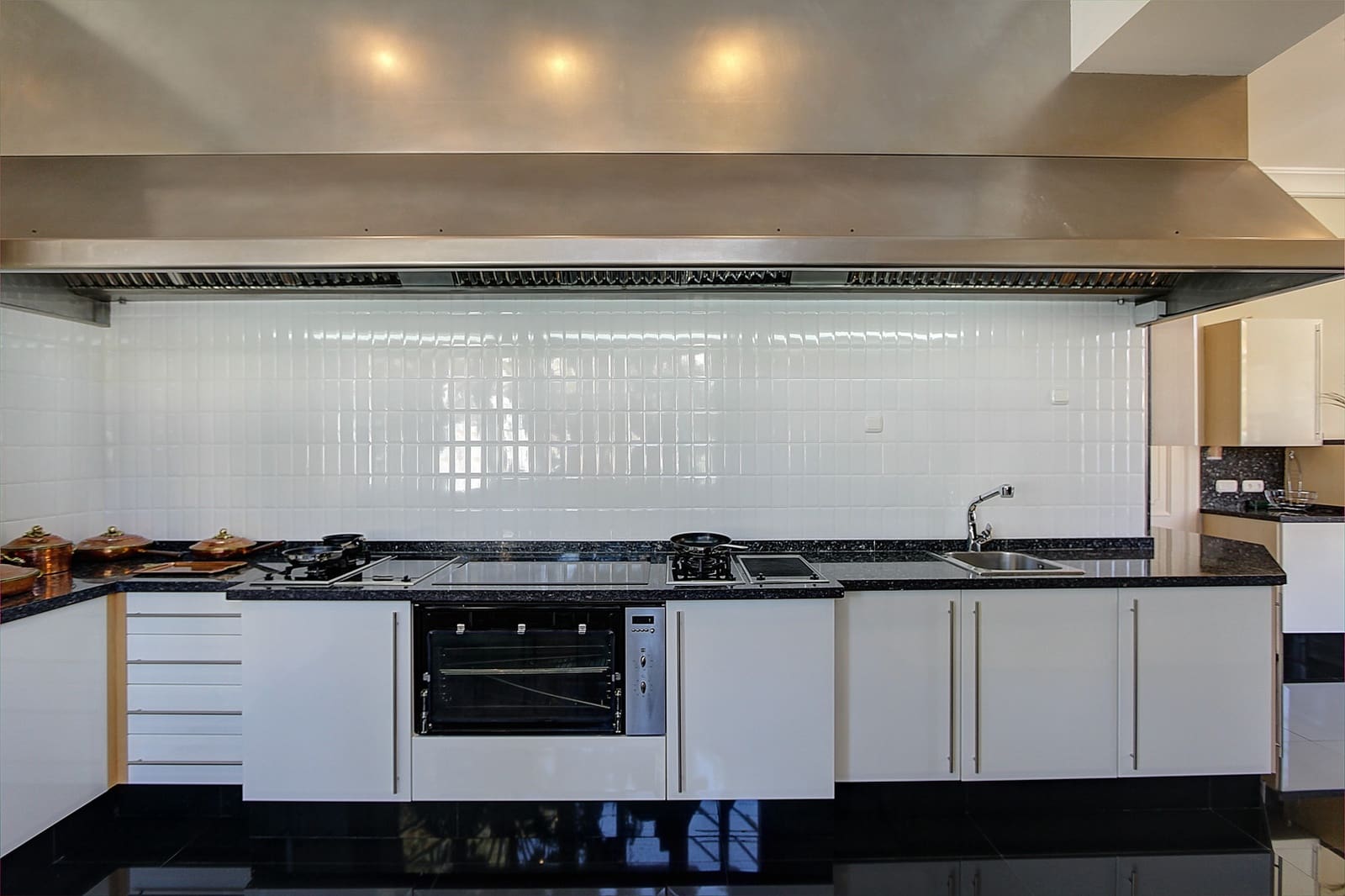 7 bedroom Villa for sale in Mijas with pool - € 3,560,000 (Ref: 7379593)