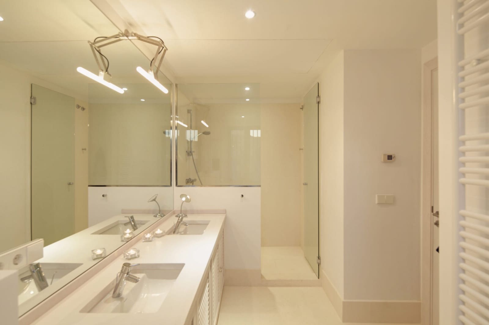 5 bedroom Villa for sale in Marbella with pool - € 4,900,000 (Ref: 7513784)