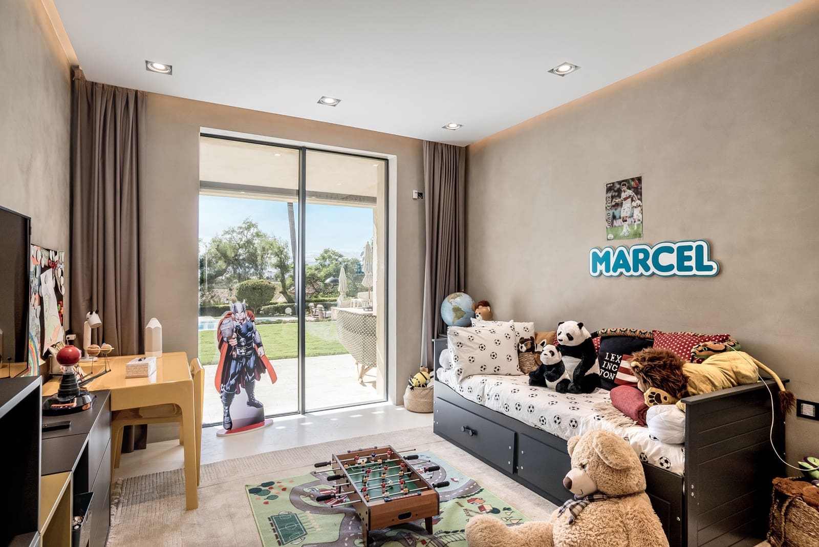 6 sypialnia Willa na sprzedaż w Rio Real z basenem garażem - 3 500 000 € (Ref: 7809195)