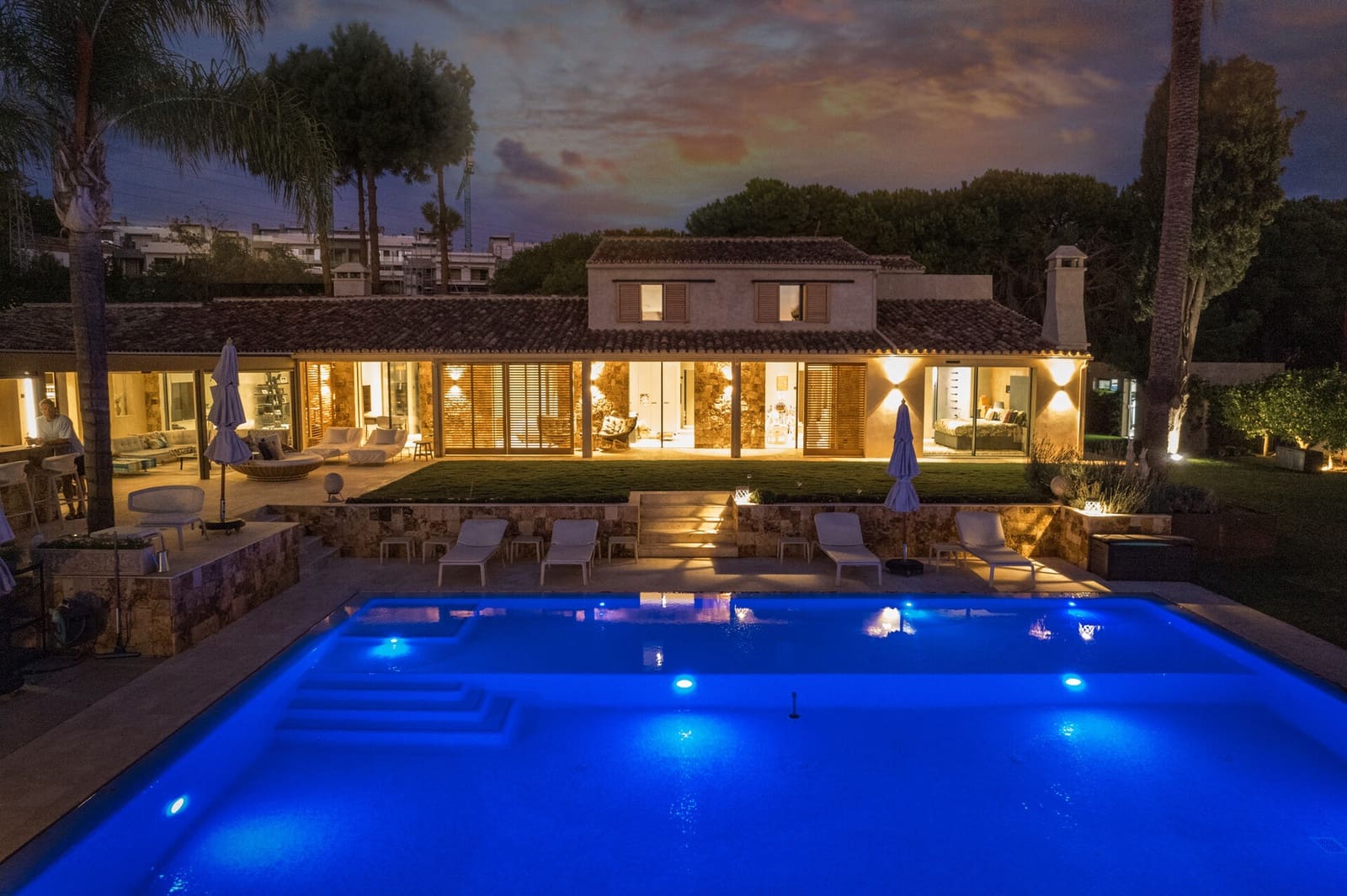 6 sypialnia Willa na sprzedaż w Rio Real z basenem garażem - 3 500 000 € (Ref: 7809195)