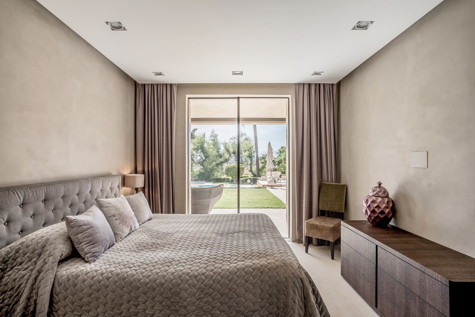 6 sypialnia Willa na sprzedaż w Rio Real z basenem garażem - 3 500 000 € (Ref: 7809195)