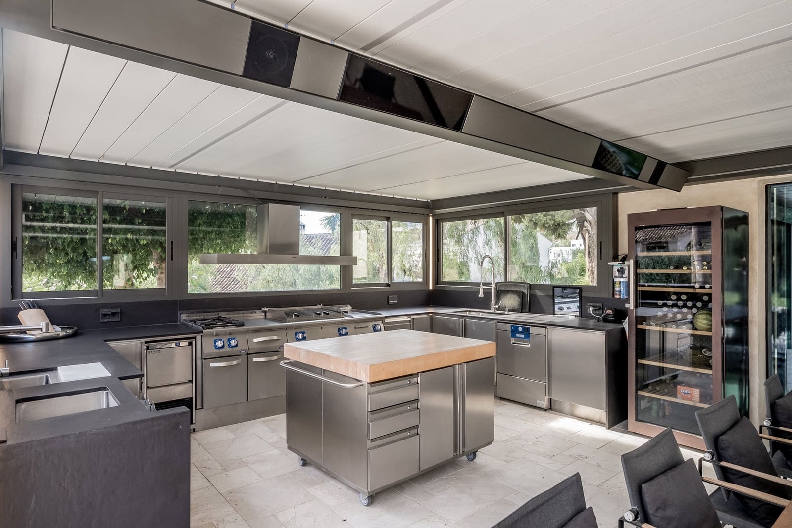 6 sypialnia Willa na sprzedaż w Rio Real z basenem garażem - 3 500 000 € (Ref: 7809195)