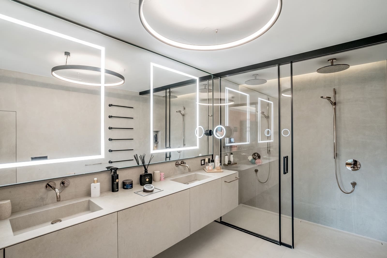 6 sypialnia Willa na sprzedaż w Rio Real z basenem garażem - 3 500 000 € (Ref: 7809195)