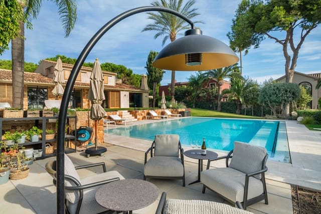 6 sypialnia Willa na sprzedaż w Río Real, Marbella z basenem garażem - 3 500 000 € (Ref: 7809195)