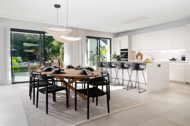 5 slaapkamer Villa te koop in Nueva Andalucia, Marbella met zwembad garage - € 4.500.000 (Ref: 7969044)