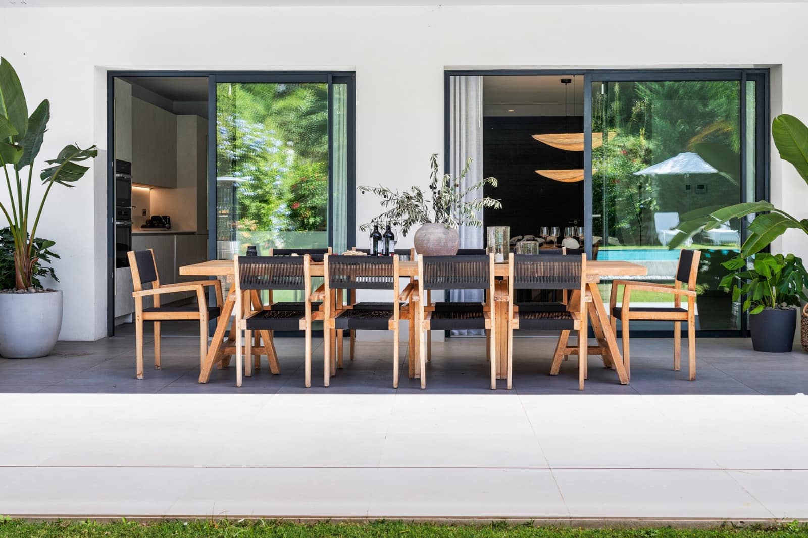 5 slaapkamer Villa te koop in Nueva Andalucia met zwembad garage - € 4.500.000 (Ref: 7969044)