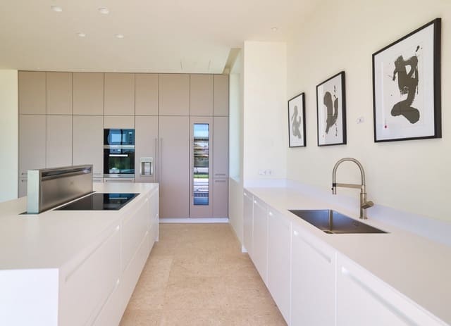 5 soverom Villa til salgs i Benahavís med svømmebasseng - € 4 250 000 (Ref: 7984676)