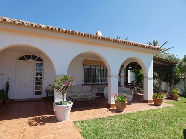 4 sypialnia Willa na sprzedaż w Elviria, Marbella z basenem - 2 550 000 € (Ref: 8084905)