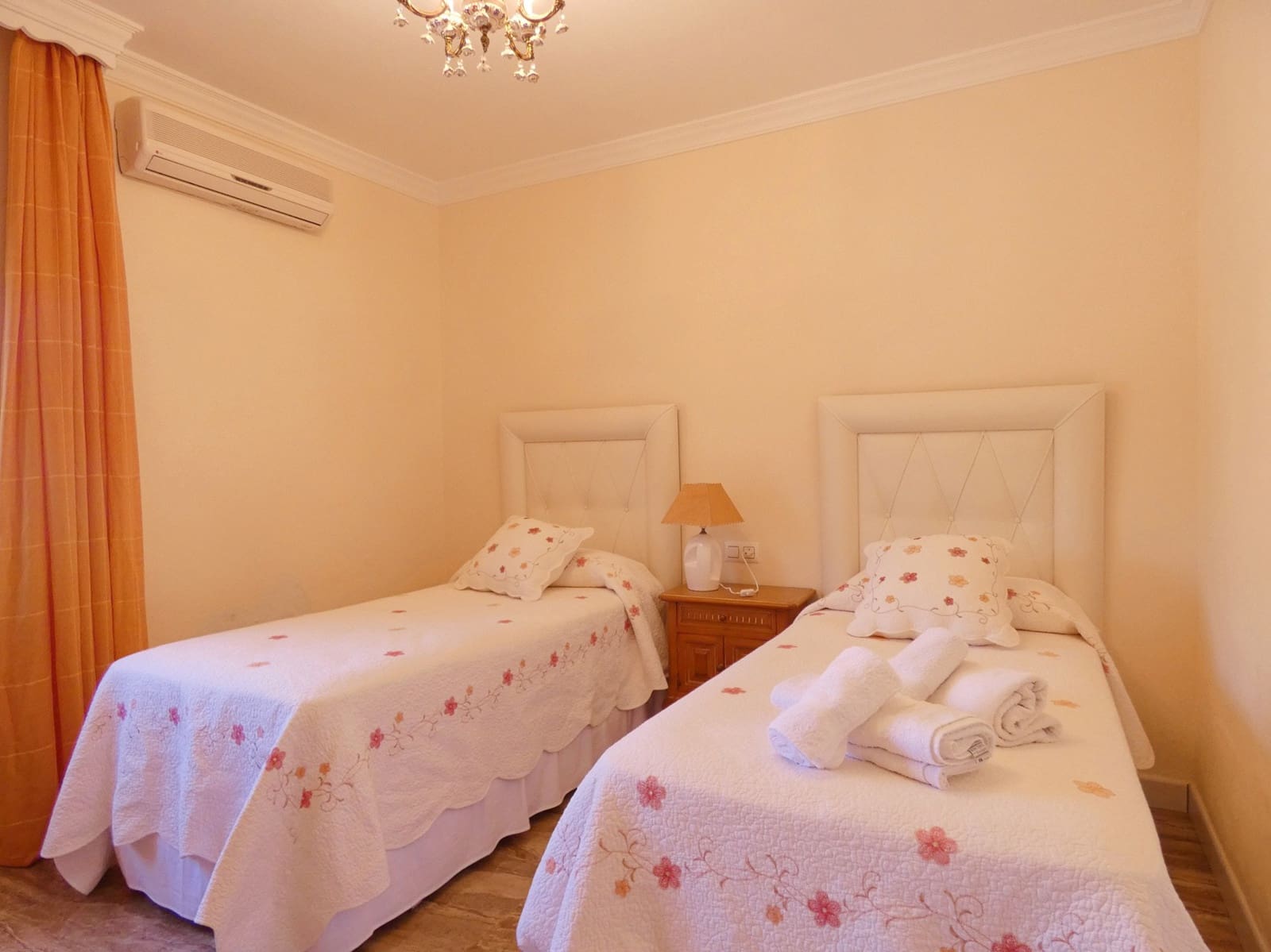 4 sypialnia Willa na sprzedaż w Elviria z basenem - 2 550 000 € (Ref: 8084905)