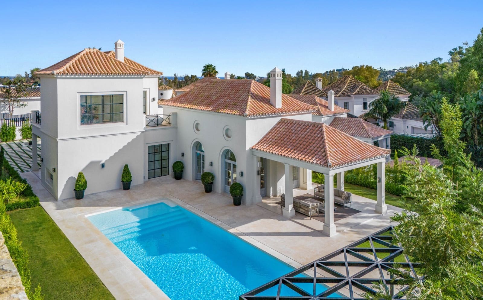 4 makuuhuone Huvila myytävänä paikassa Nueva Andalucia mukana uima-altaan - 4 595 000 € (Ref: 8210218)