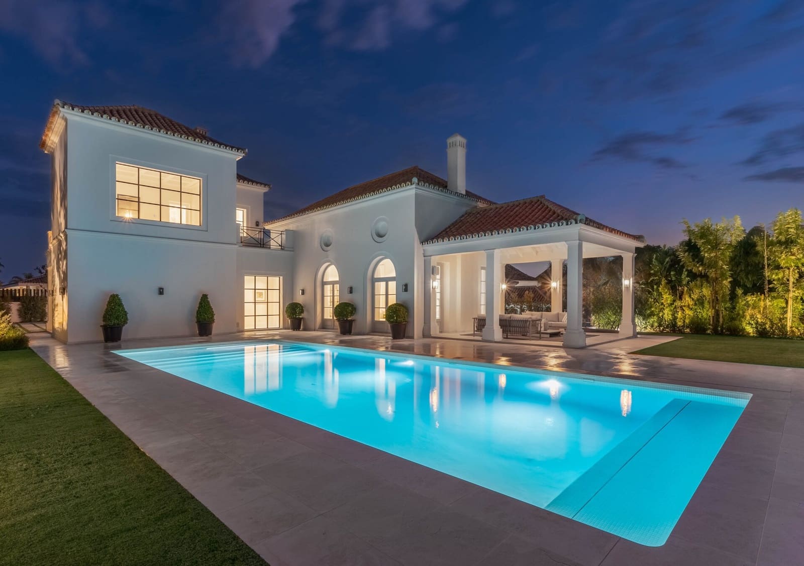 4 makuuhuone Huvila myytävänä paikassa Nueva Andalucia mukana uima-altaan - 4 595 000 € (Ref: 8210218)