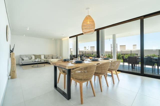 3 bedroom Apartment for sale in Fuengirola with pool garage - € 1,067,000 (Ref: 8210219)