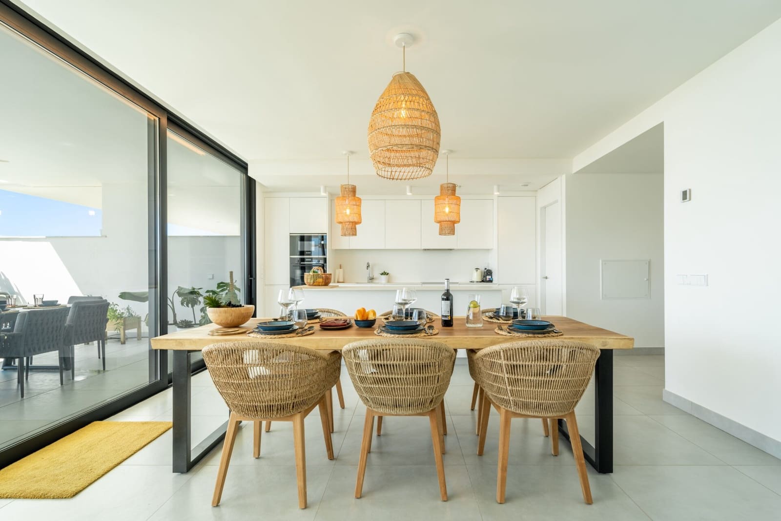 3 bedroom Apartment for sale in Fuengirola with pool garage - € 1,067,000 (Ref: 8210219)