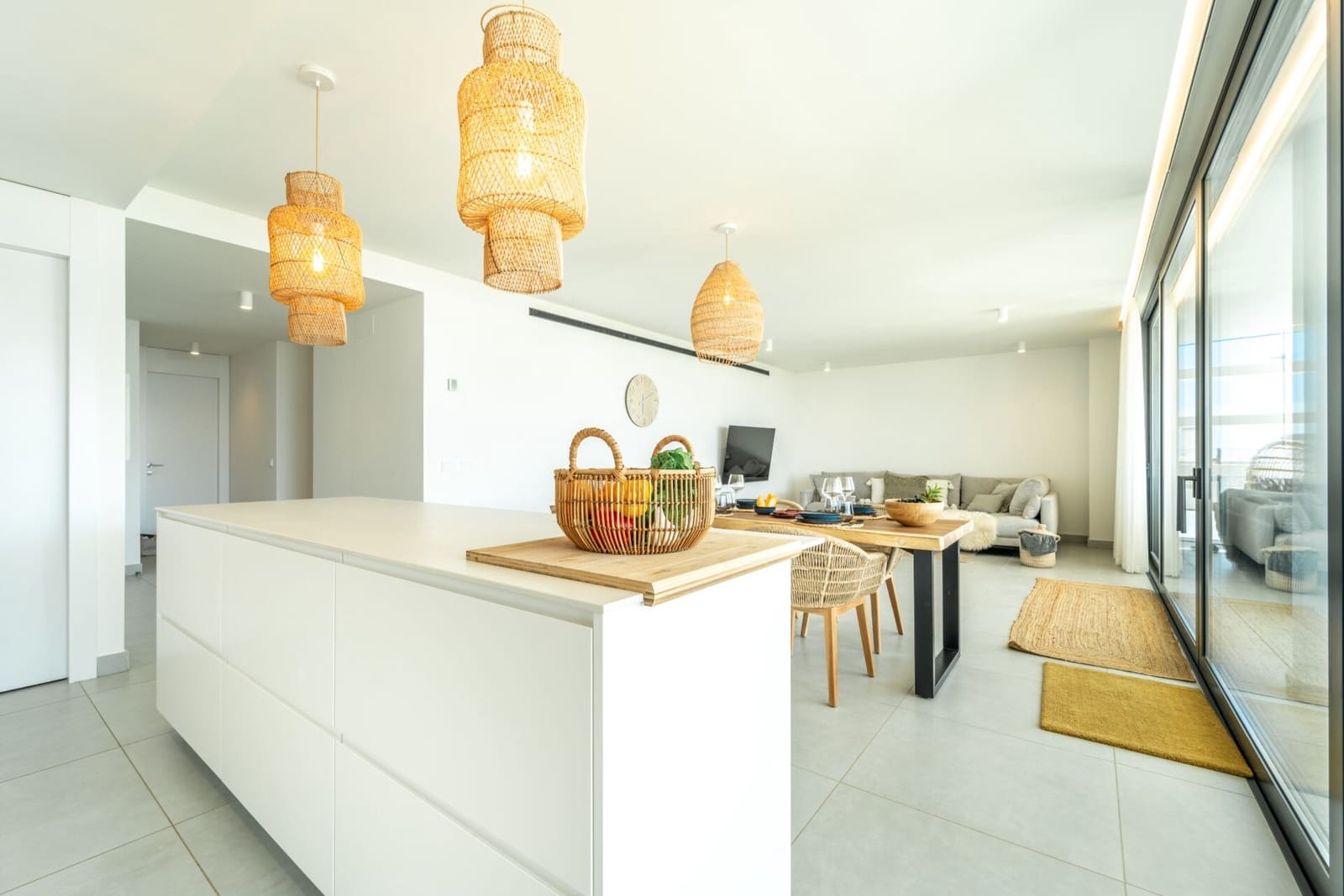 3 bedroom Apartment for sale in Fuengirola with pool garage - € 1,067,000 (Ref: 8210219)