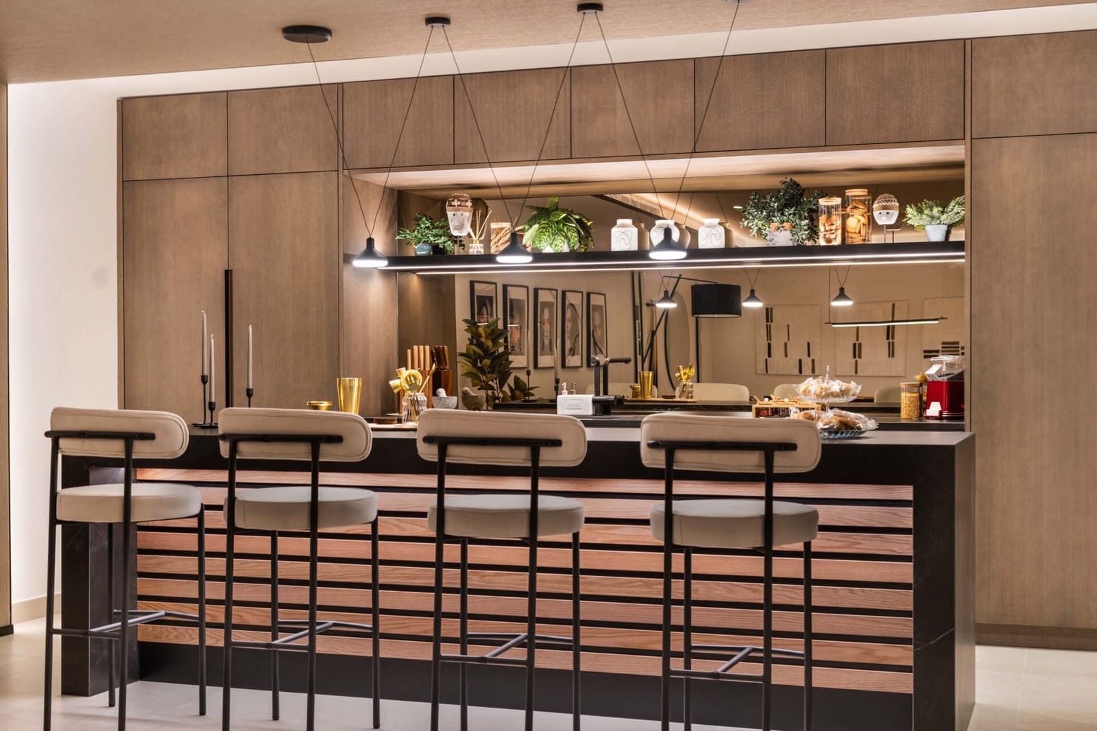 6 soverom Villa til salgs i Golden Mile med svømmebasseng garasje - € 5 900 000 (Ref: 8302709)