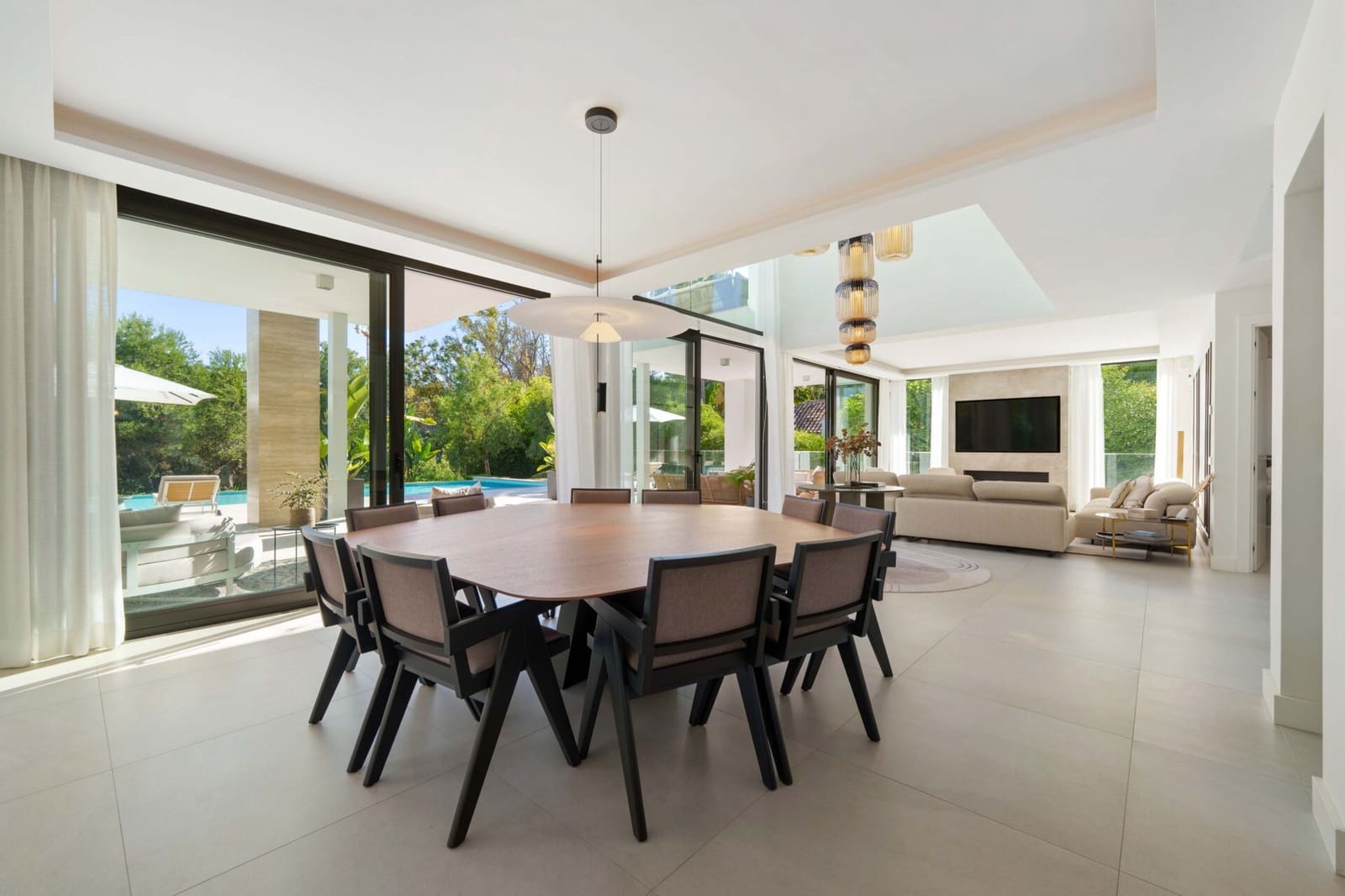 6 soverom Villa til salgs i Golden Mile med svømmebasseng garasje - € 5 900 000 (Ref: 8302709)