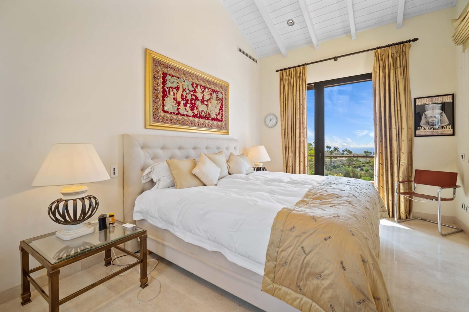 5 bedroom Villa for sale in Marbella with pool garage - € 2,650,000 (Ref: 8302710)