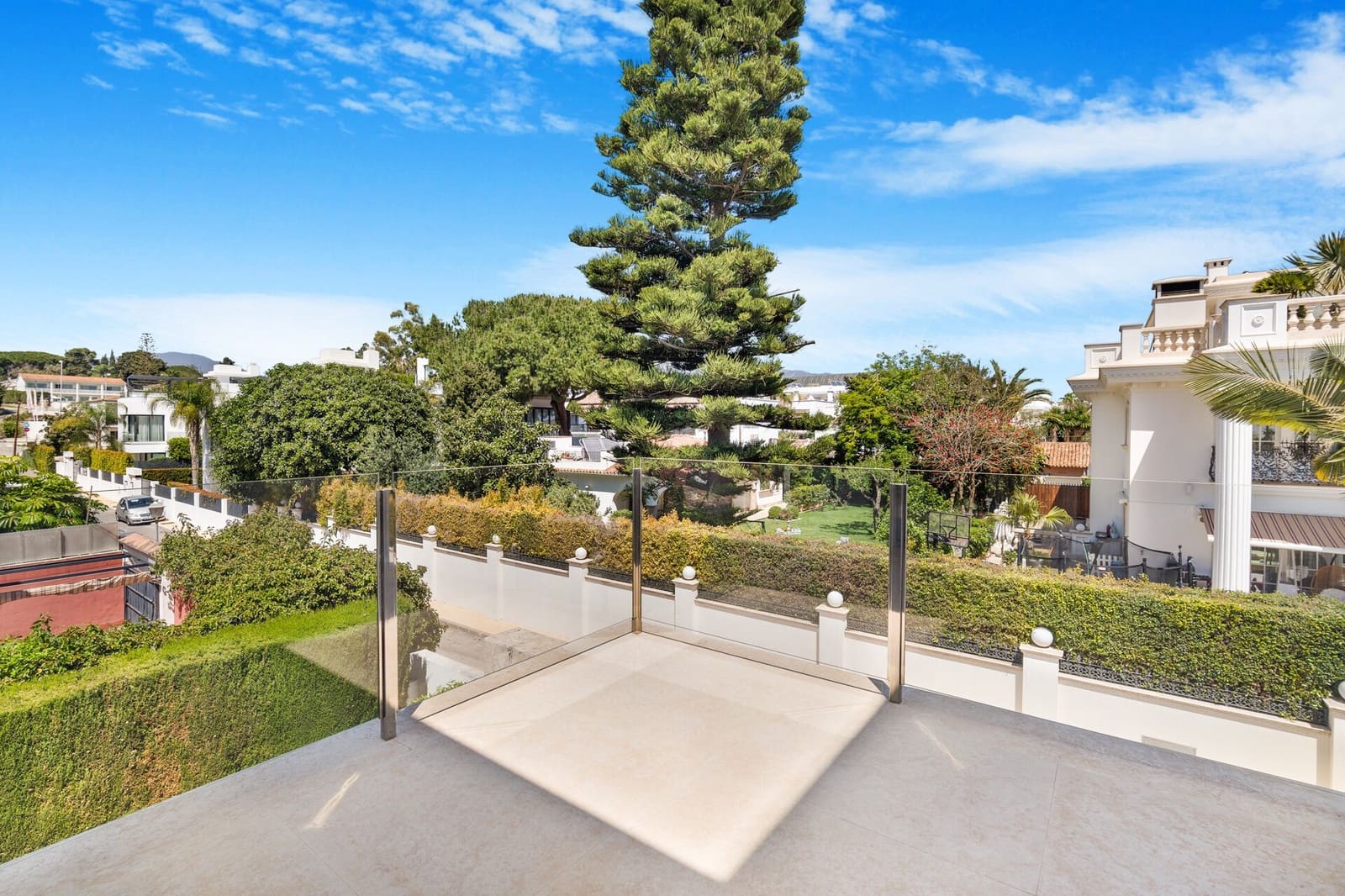 4 bedroom Villa for sale in Golden Mile with pool - € 4,950,000 (Ref: 8302720)