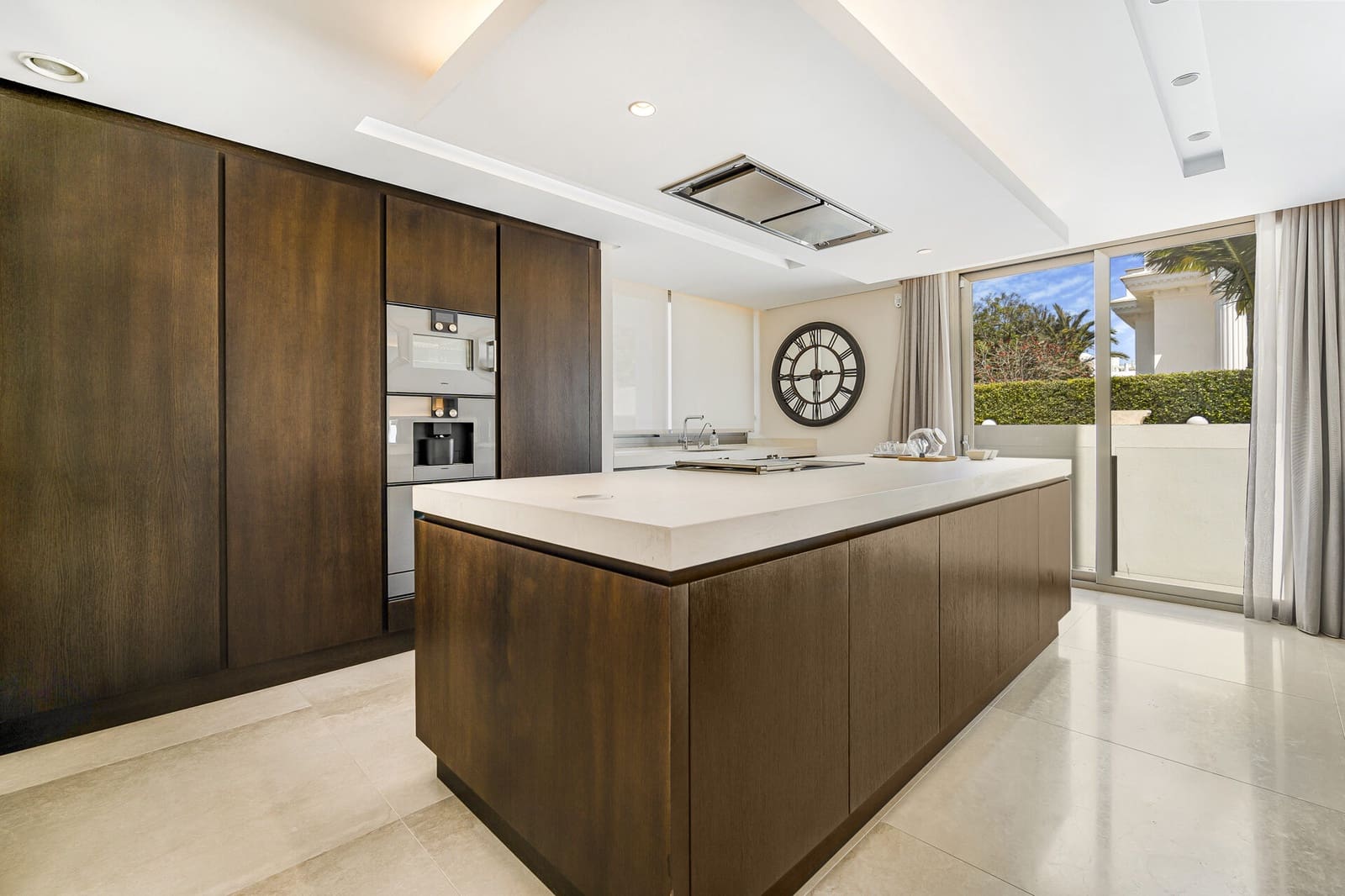 4 bedroom Villa for sale in Golden Mile with pool - € 4,950,000 (Ref: 8302720)