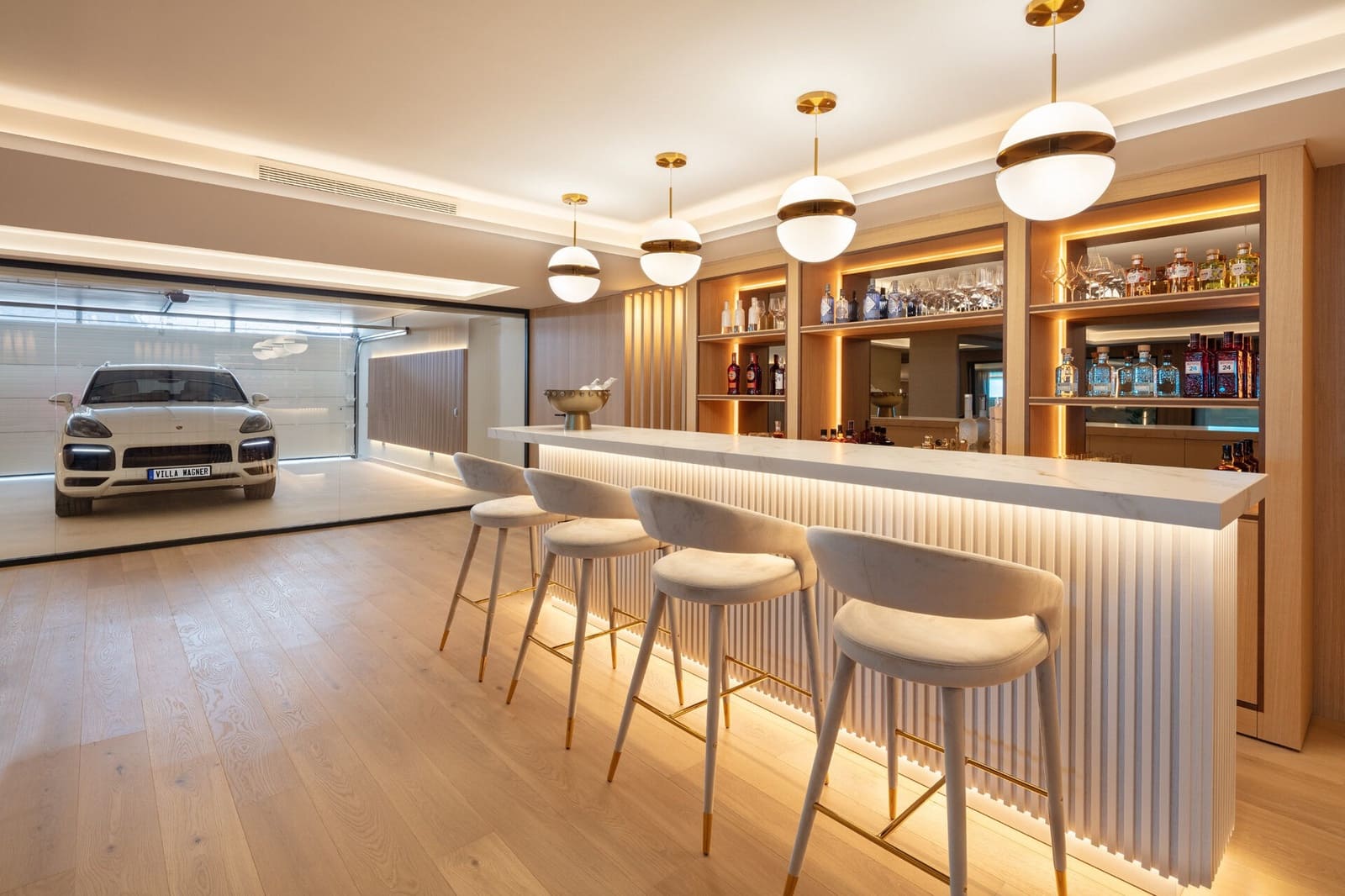 6 chambre Villa/Maison à vendre à Golden Mile avec piscine - 14 500 000 € (Ref: 8302728)