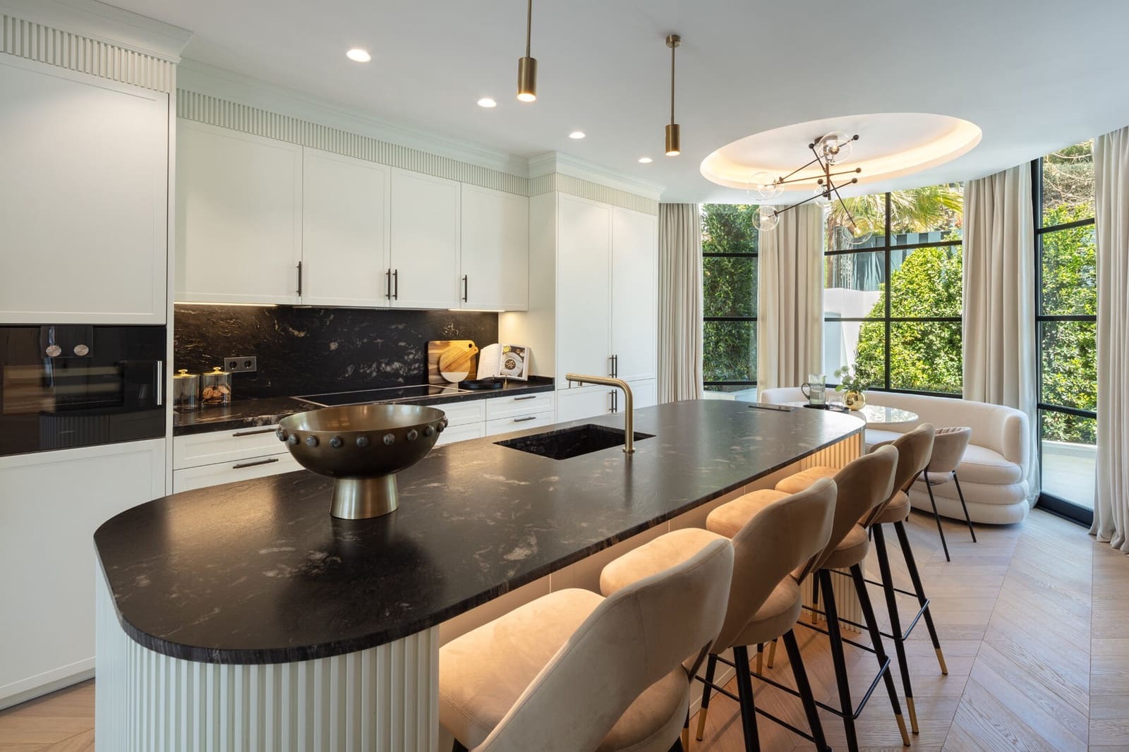 6 chambre Villa/Maison à vendre à Golden Mile avec piscine - 14 500 000 € (Ref: 8302728)