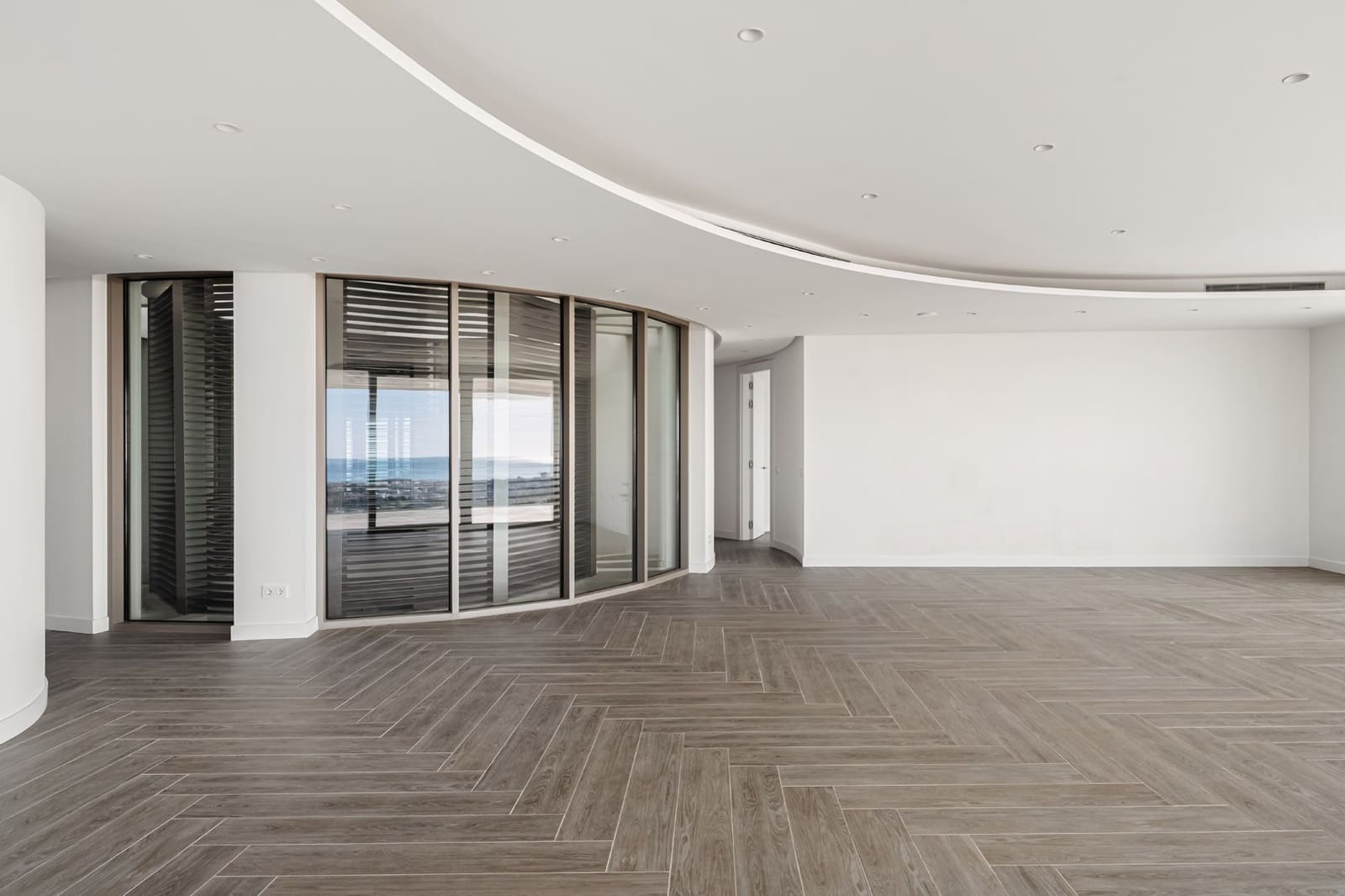 3 bedroom Apartment for sale in La Quinta with pool garage - € 3,500,000 (Ref: 8302730)