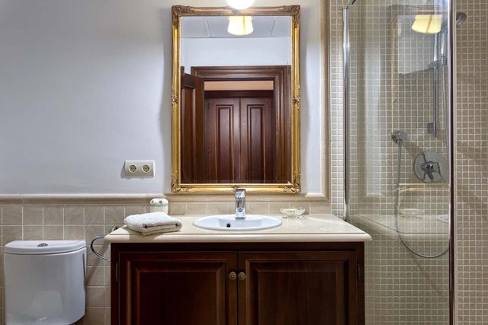 5 bedroom Villa for sale in Marbella with pool garage - € 3,695,000 (Ref: 8308159)